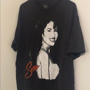 Selena Tee ❤️